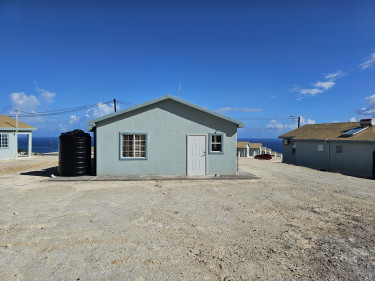  2 Bedroom Camelot House For Rent