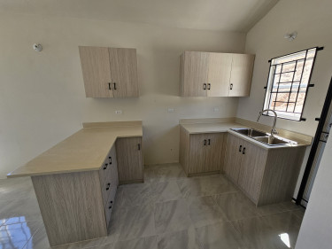  2 Bedroom Camelot House For Rent