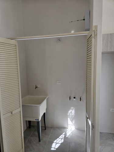  2 Bedroom Camelot House For Rent