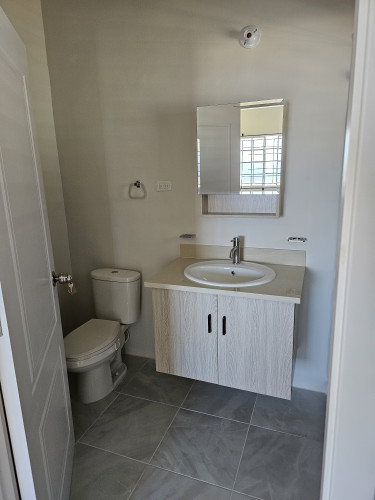  2 Bedroom Camelot House For Rent