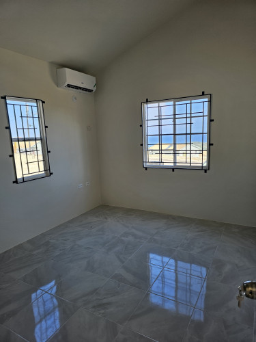  2 Bedroom Camelot House For Rent