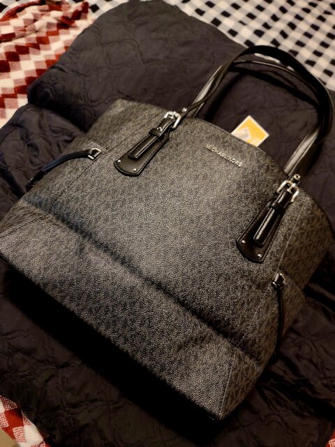MICHEAL KORS SATCHEL