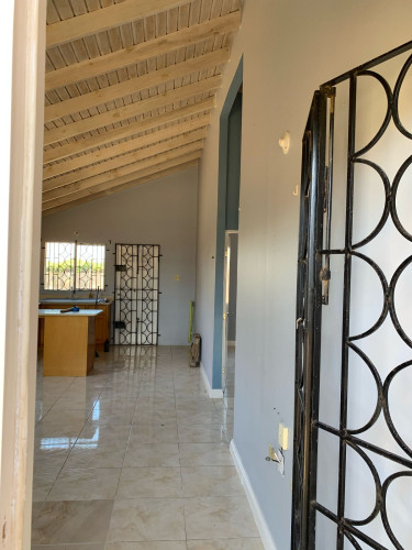 2 Bedroom 1 Bathroom House 