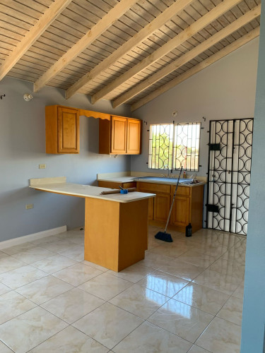 2 Bedroom 1 Bathroom House 