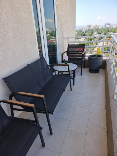 THE LOFTS ..1 BEDROOM FULLY FURNISHED USD1300