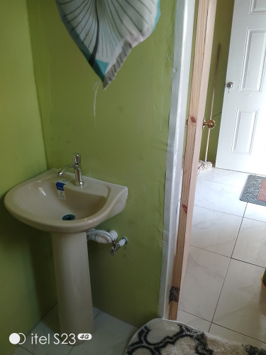 1 Bedroom House
