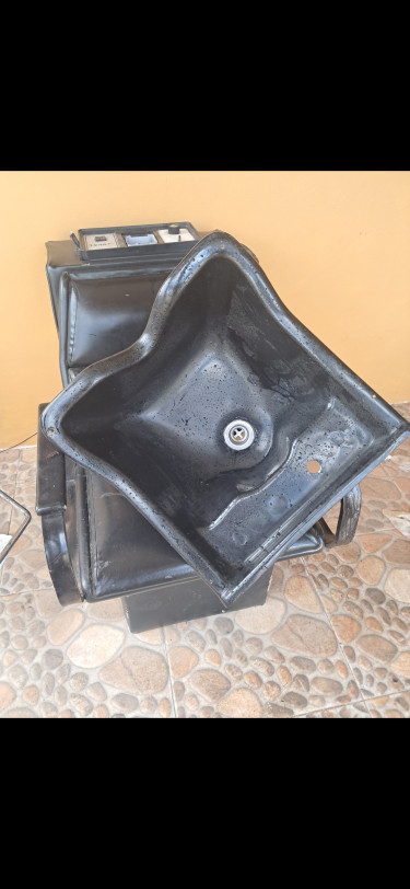 Dryer With Chair And Shampoo Basin 
