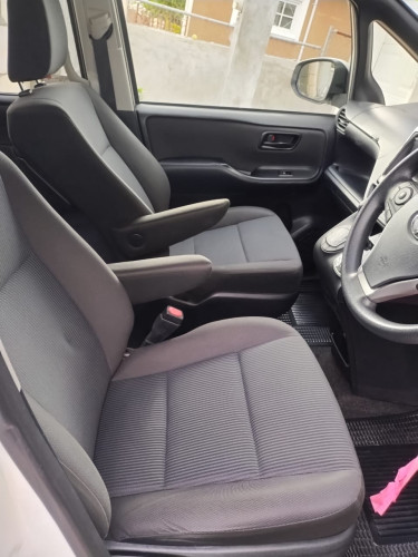 2018 Toyota Voxy 