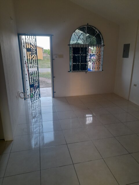 2 Bedroom 1 Bathrooms House For Rent