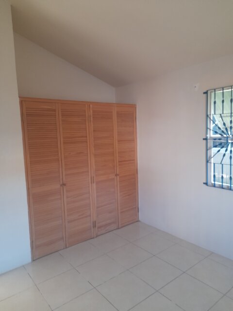 2 Bedroom 1 Bathrooms House For Rent