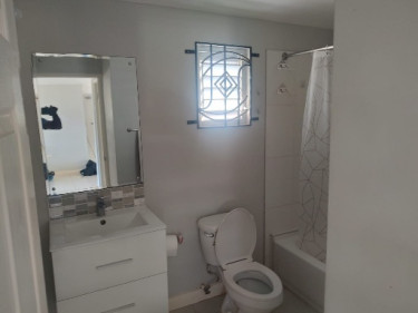 2 Bedroom House With Own Facilities 
