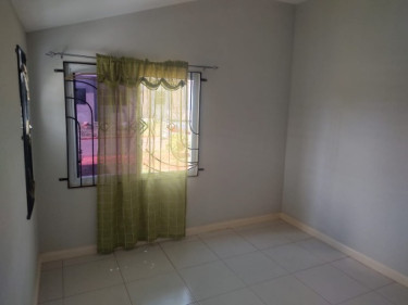 2 Bedroom House With Own Facilities 