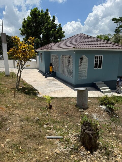 3 Bedroom House For Sale