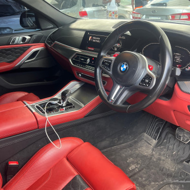 2023 BMW X6 M 