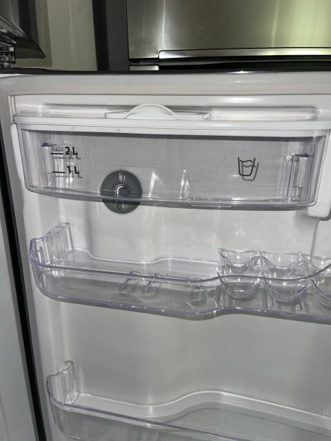 LIKE NEW USED 14.5 Cubic Foot Whirlpool Fridge