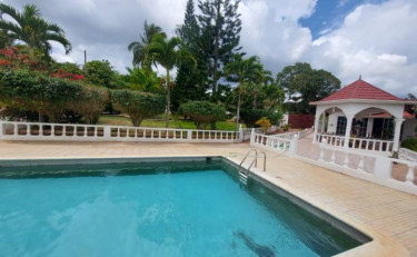 4-Bedroom Villa
