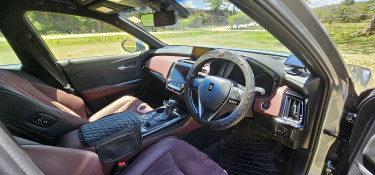 2018 Crown RS Advance 
