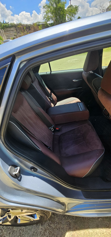 2018 Crown RS Advance 