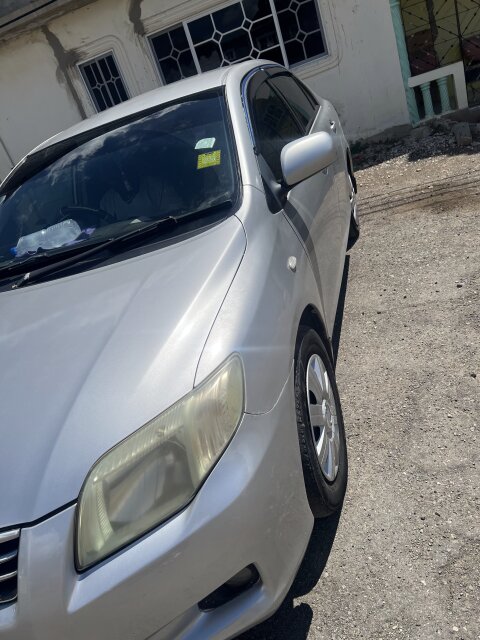2011 AXIO