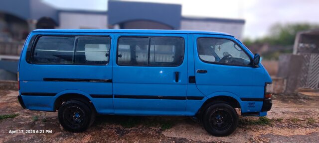 1995 Hiace Bus