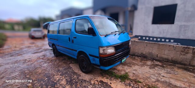 1995 Hiace Bus