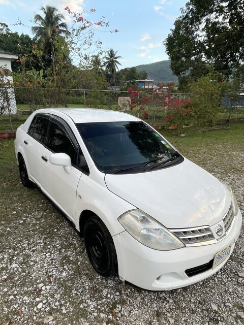 2010 Nissan Tida