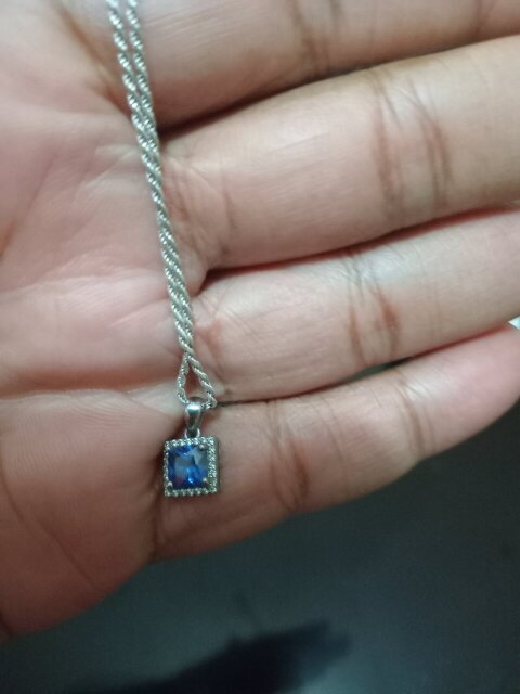 Exquisite Silver Chain With Blue Pendant