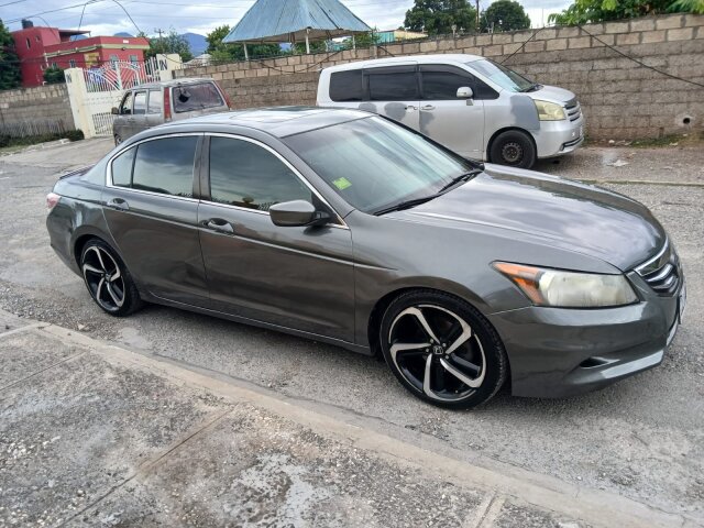2012 Honda Accord LHD $1.150 Million 8763188237