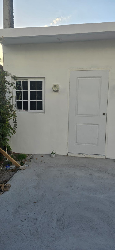 1 Bedroom Apartment  For Rent