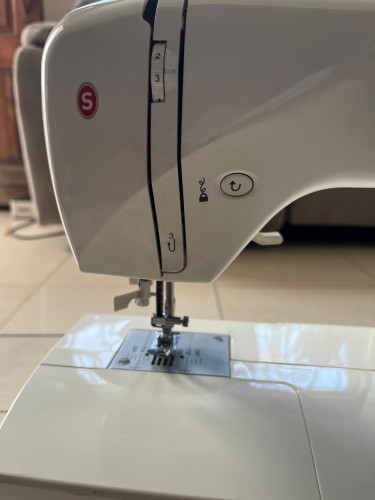 Singer Starlet 6699 Sewing Machine