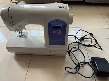 Singer Starlet 6699 Sewing Machine