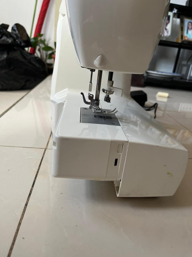 Singer Starlet 6699 Sewing Machine