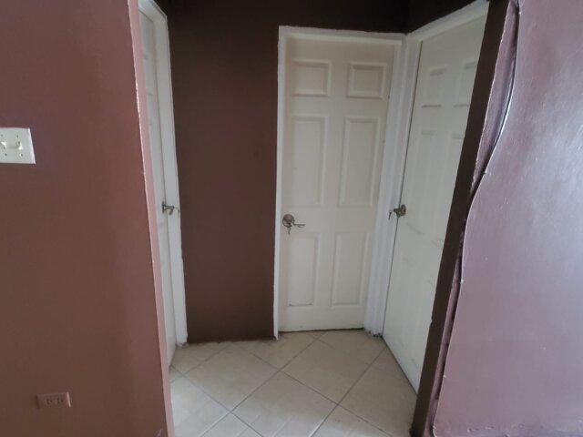 2 Bedroom 1bath 90k