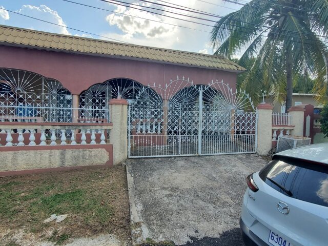 2 Bedroom 1bath 90k