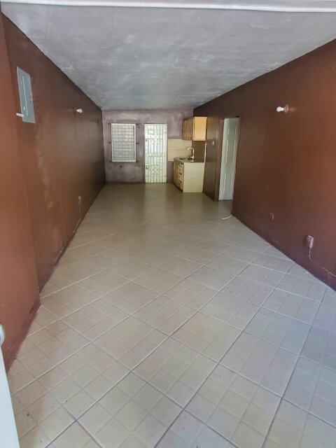 2 Bedroom 1bath 90k