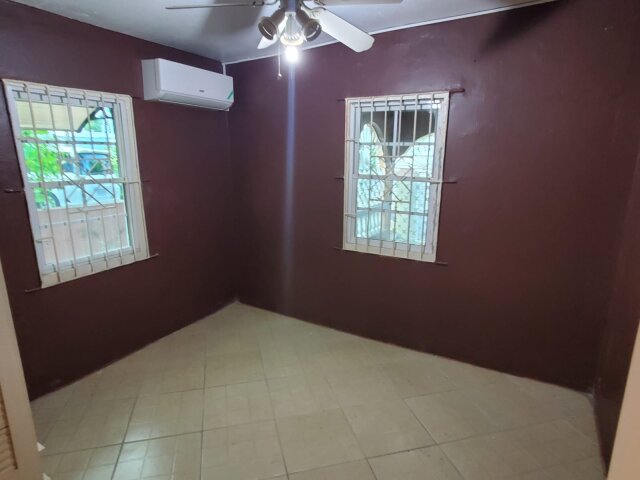 2 Bedroom 1bath 90k