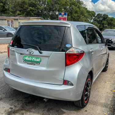 2013 Toyota Ractis