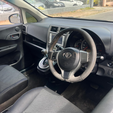 2013 Toyota Ractis