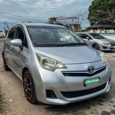 2013 Toyota Ractis