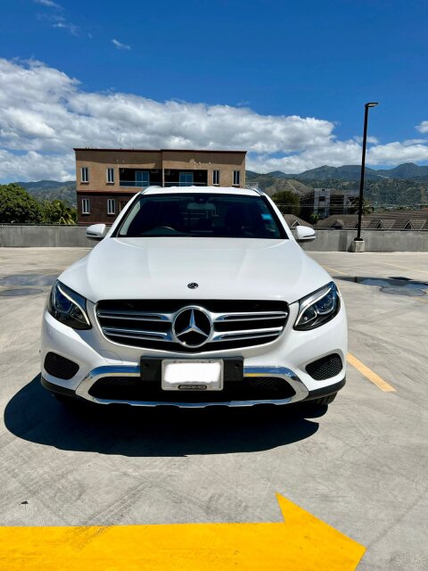 2019 Mercedes Benz GLC 200