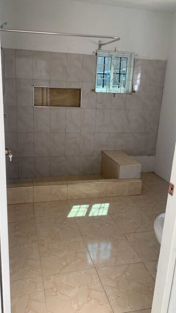 1 Bedroom Own Conveniences In Portmore