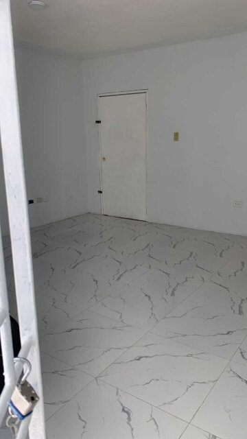1 Bedroom Own Conveniences In Portmore