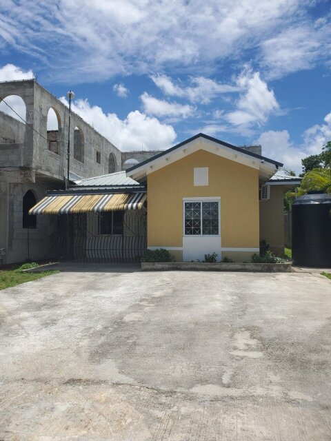 2 Bedroom 2 Bathroom House