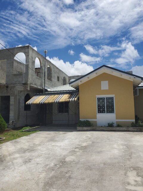 2 Bedroom 2 Bathroom House