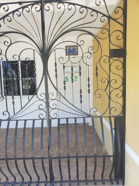 2 Bedroom 2 Bathroom House