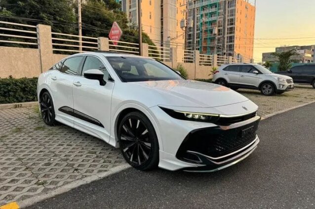 2018 Toyota Crown
