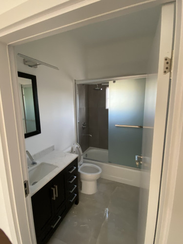 3 Bedroom  3-Bath Home In Portmore