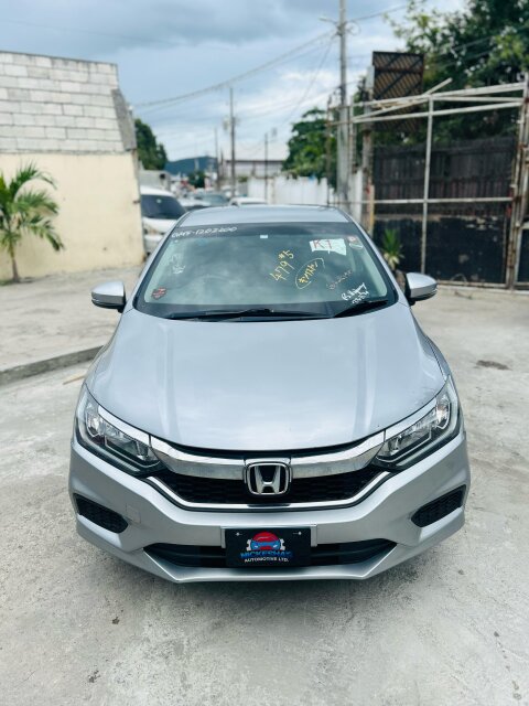 2019 Honda Grace Newly Imported