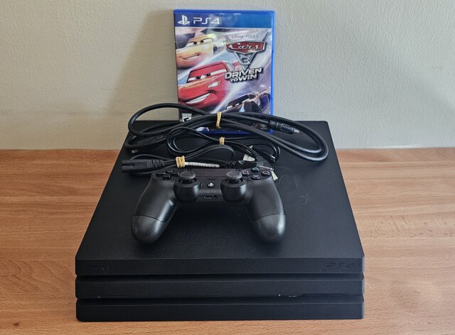 PS4 PRO 1TB