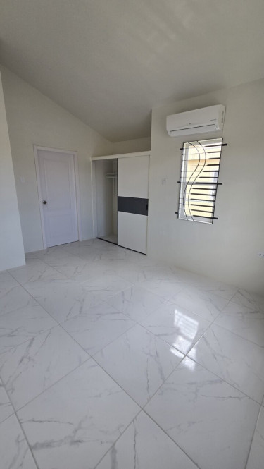 2 Bedroom 1 Bath For Rent! Move In Ready.